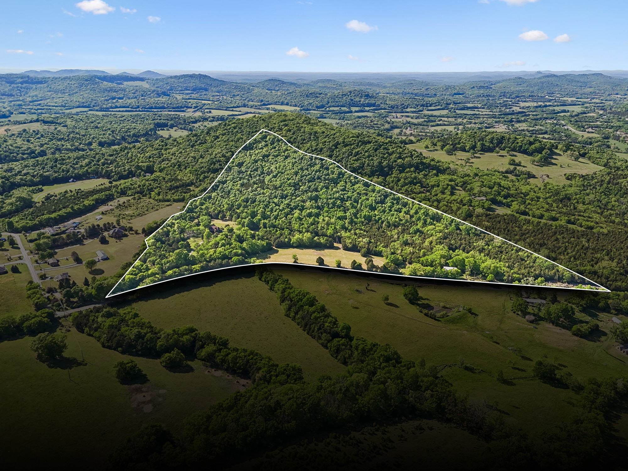 1650 Dickens Hill Road Bradyville TN 37026