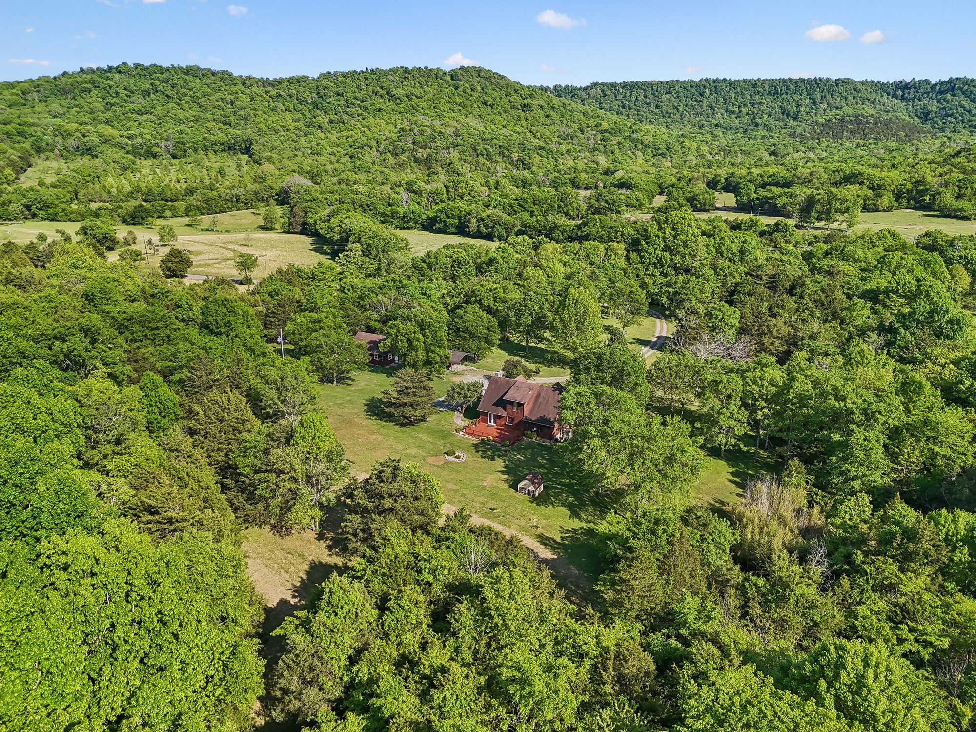 1650 Dickens Hill Road Bradyville TN 37026