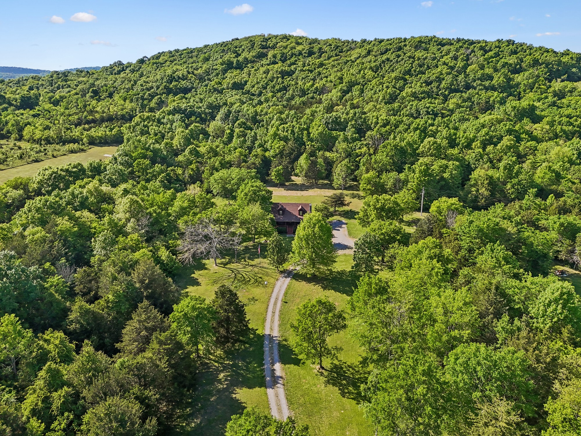 1650 Dickens Hill Road Bradyville TN 37026