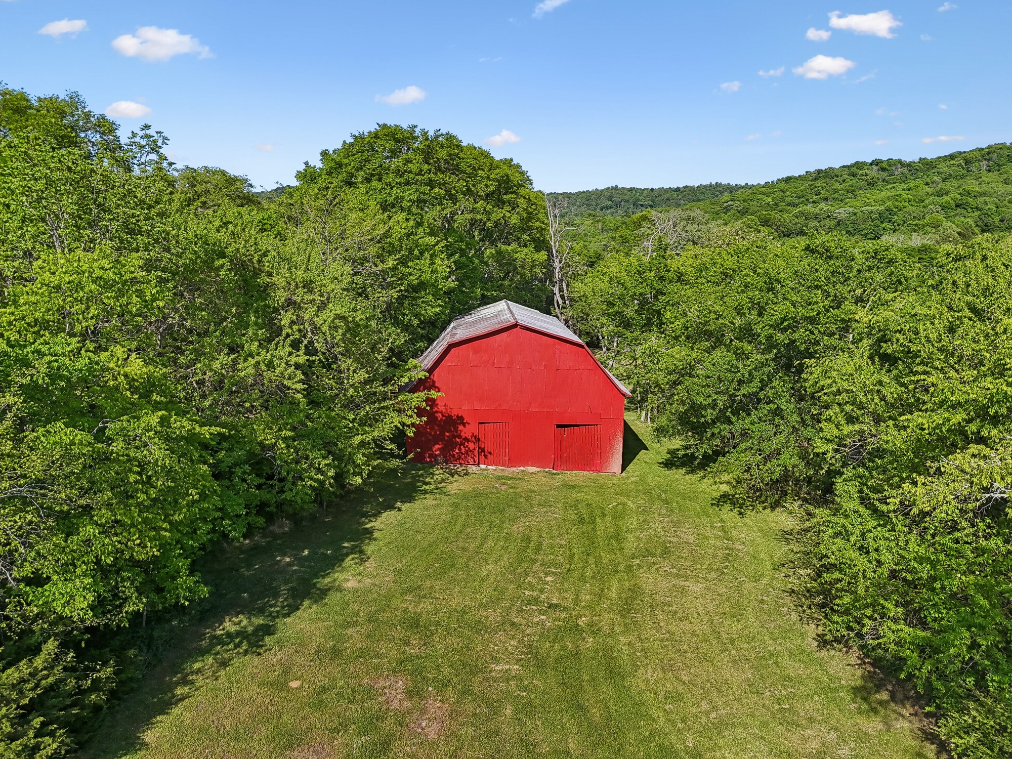 1650 Dickens Hill Road Bradyville TN 37026