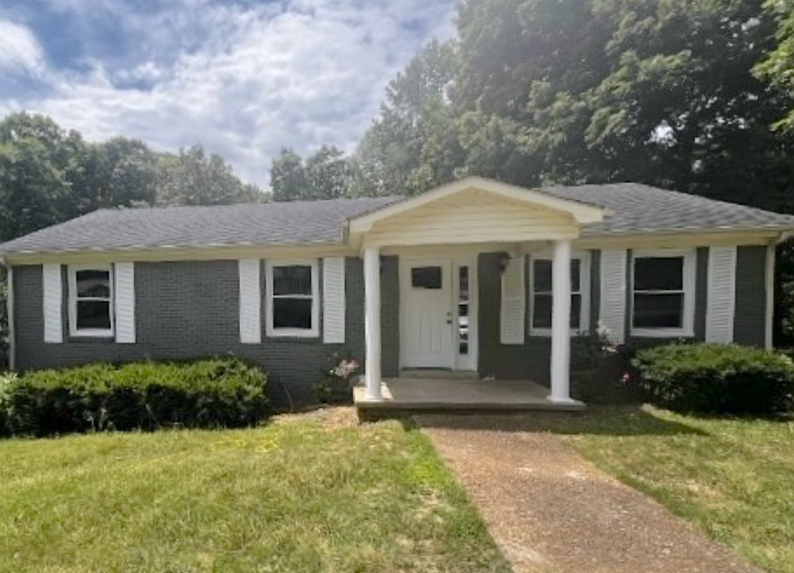630 Lakeview Circle Tennessee Ridge TN 37178