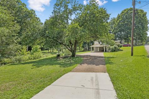 630 Lakeview Circle Tennessee Ridge TN 37178