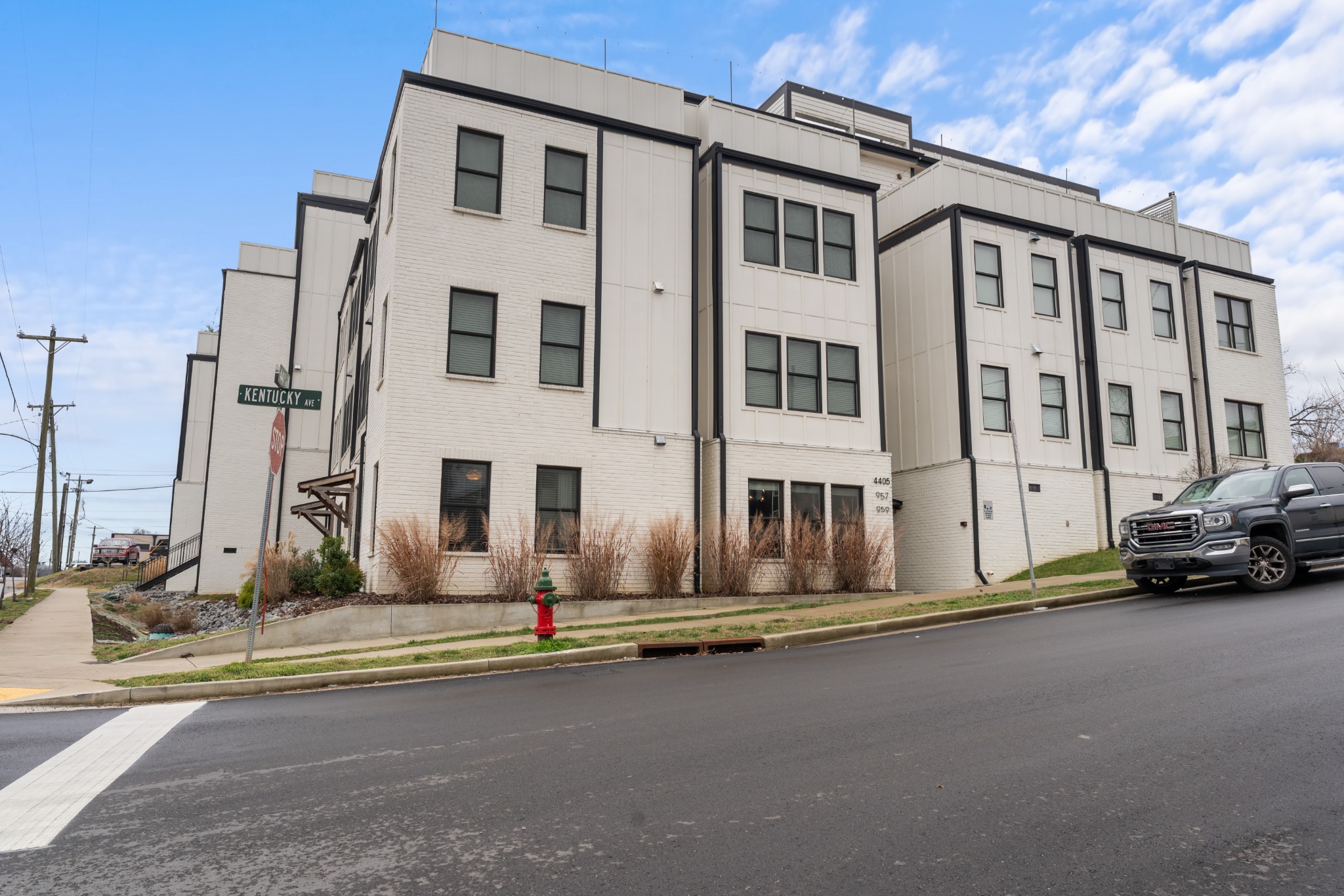 957 44th Ave, N Nashville TN 37209