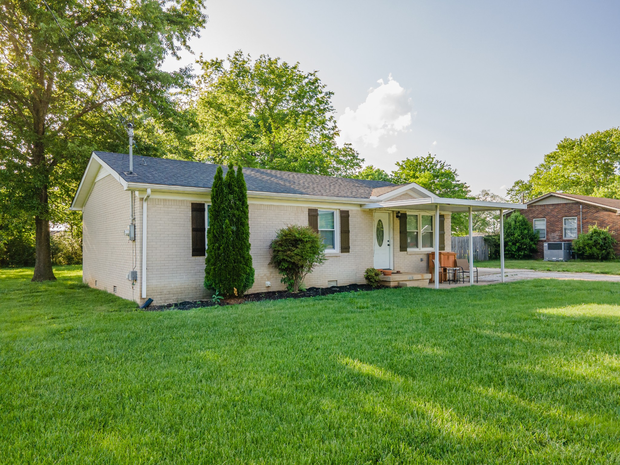 102 Lakeside Drive Columbia TN 38401