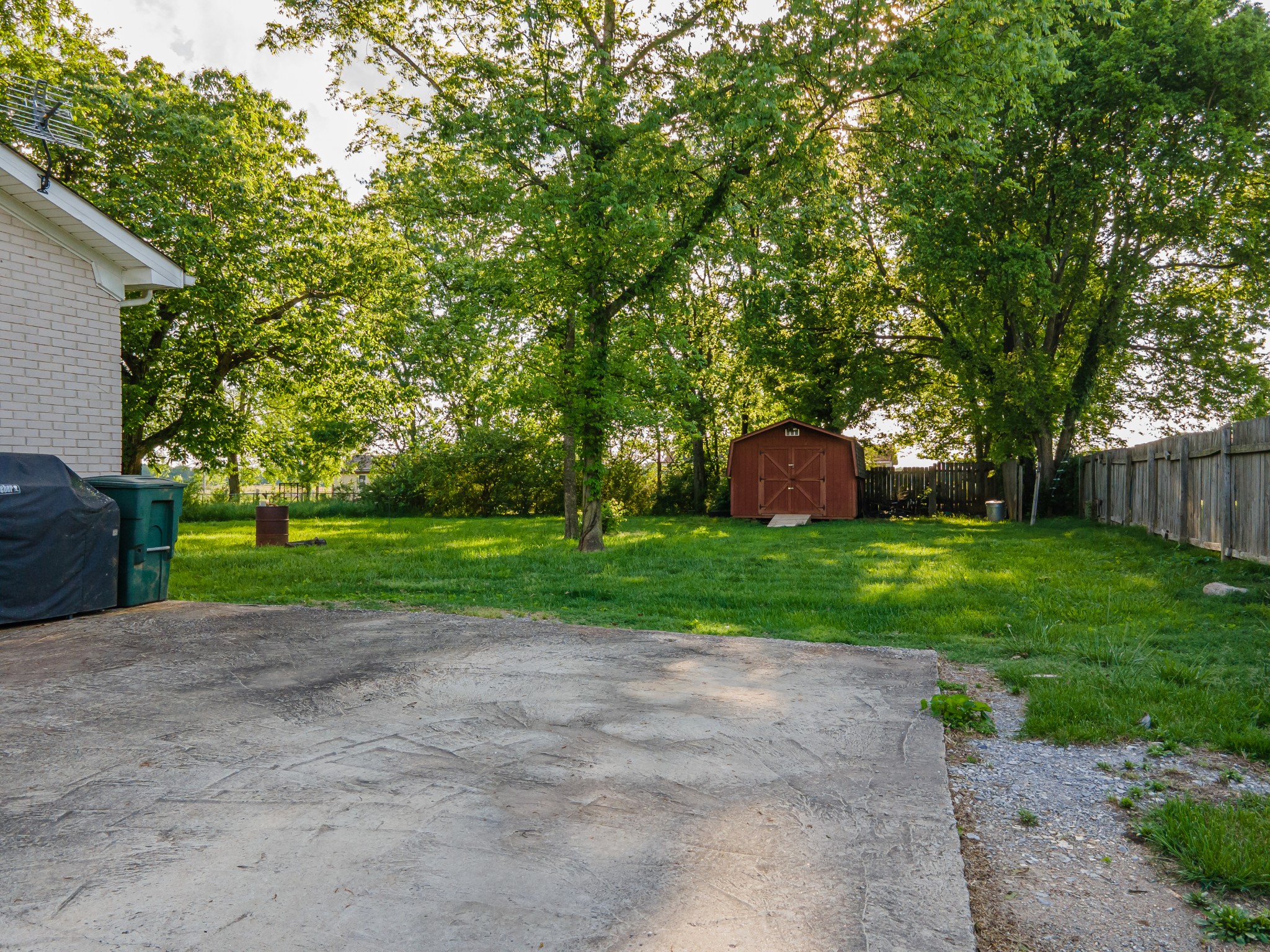 102 Lakeside Drive Columbia TN 38401