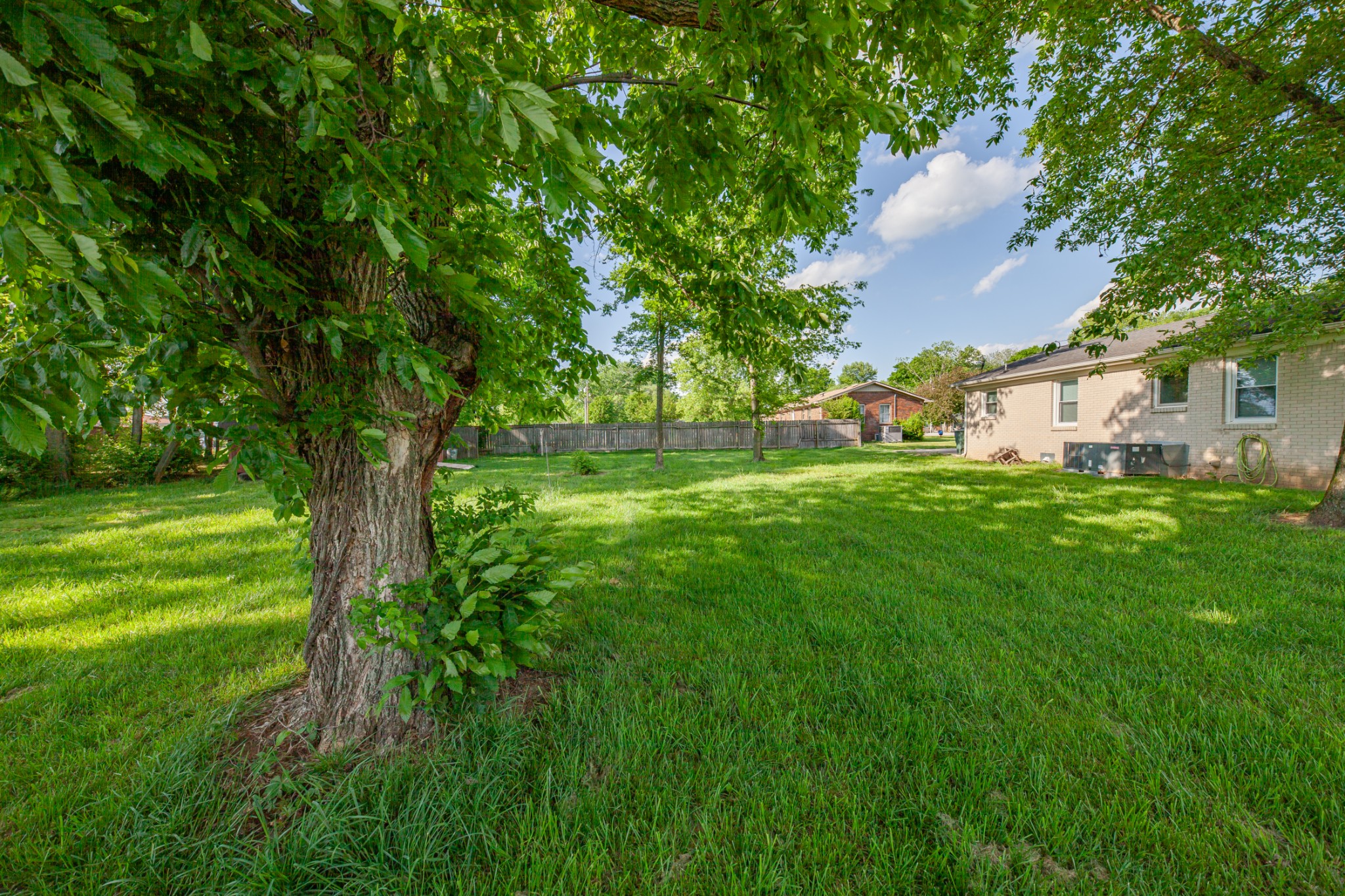 102 Lakeside Drive Columbia TN 38401