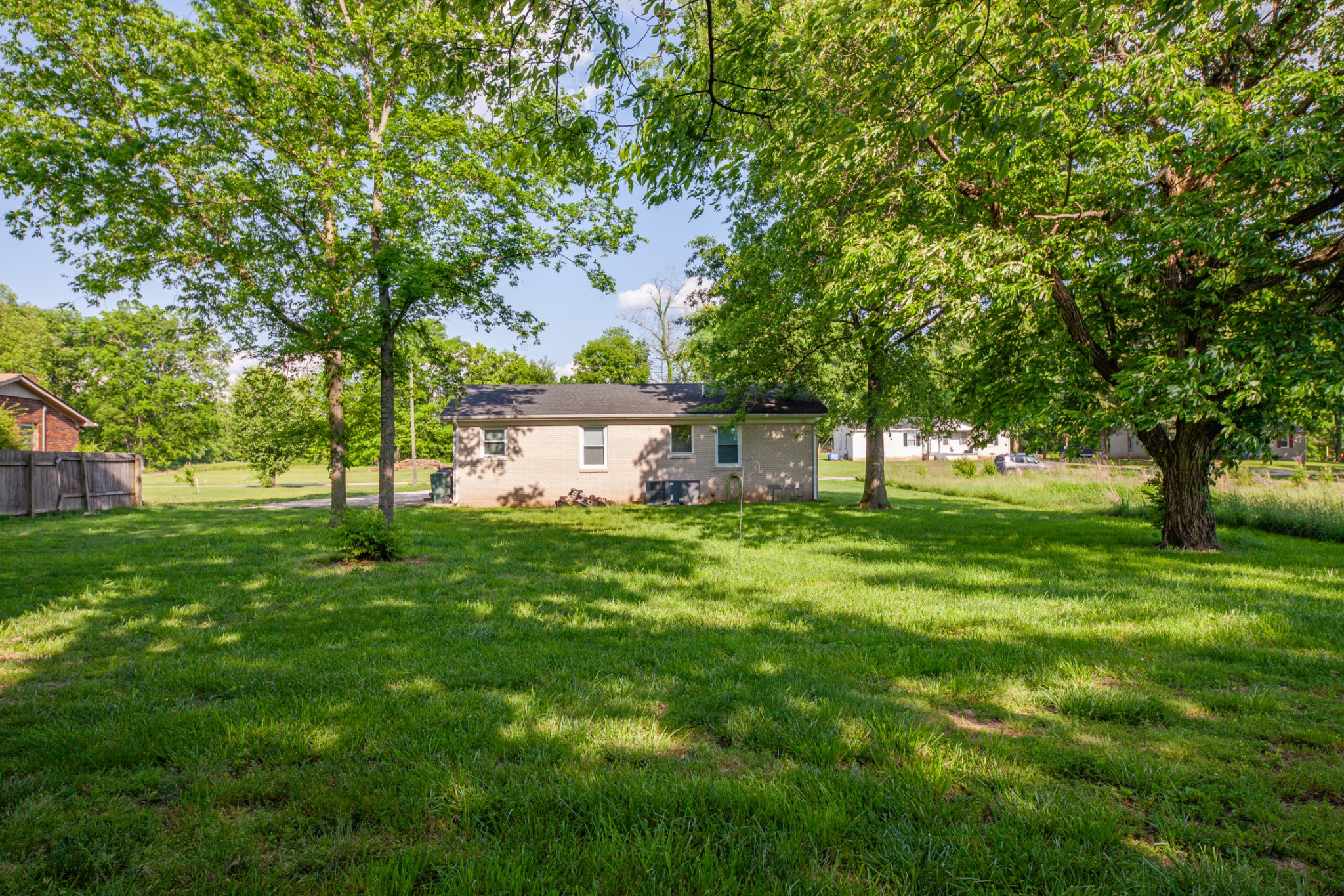 102 Lakeside Drive Columbia TN 38401