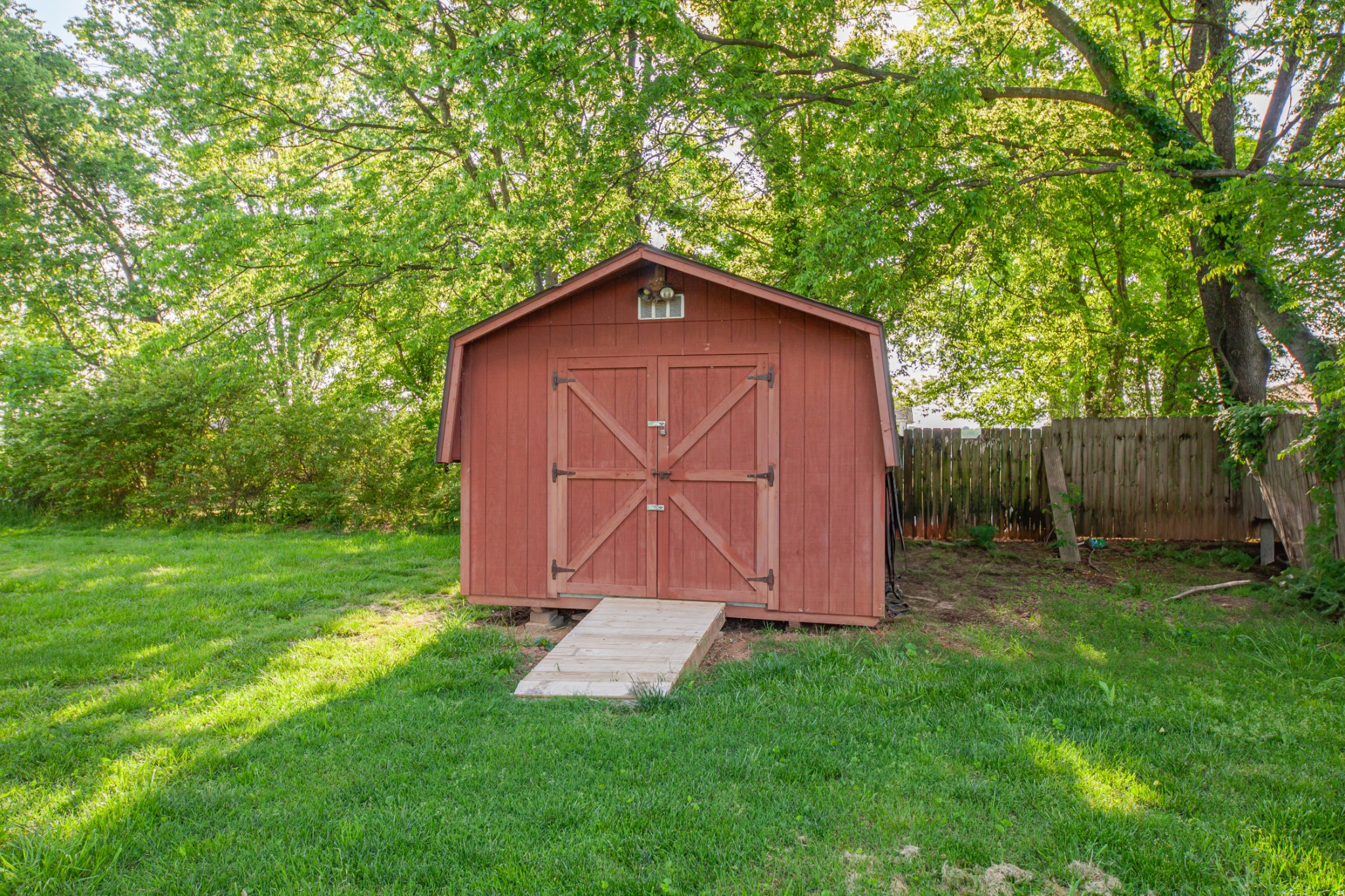102 Lakeside Drive Columbia TN 38401