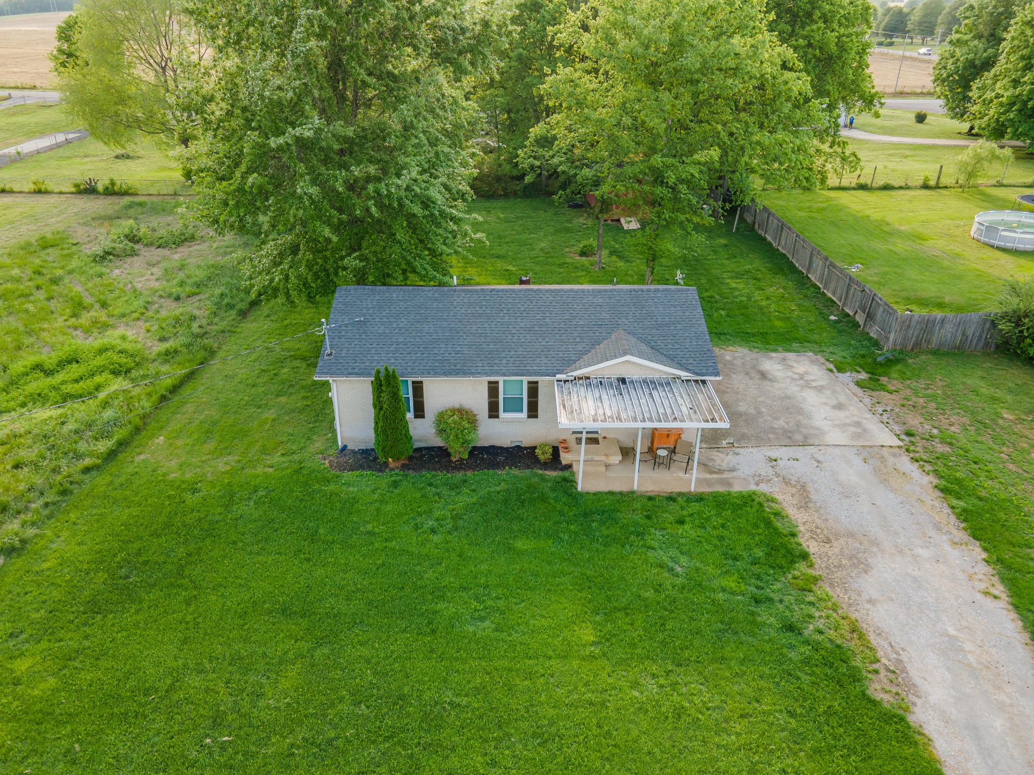 102 Lakeside Drive Columbia TN 38401