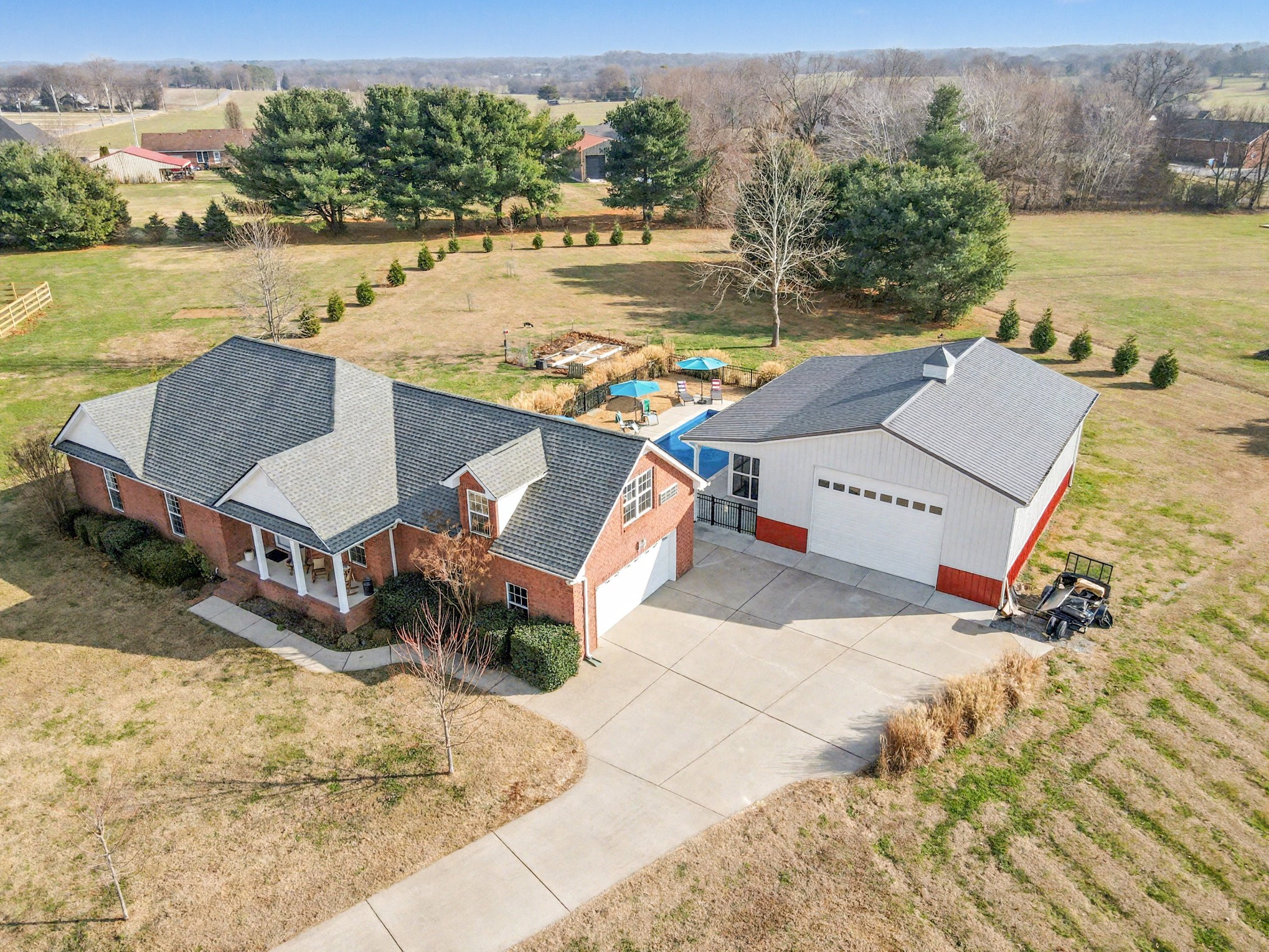 1002 Roland Court Cottontown TN 37048