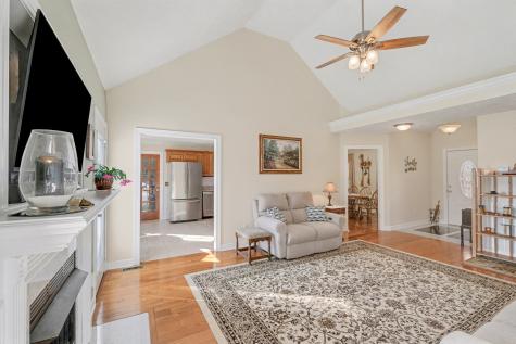 1002 Roland Court Cottontown TN 37048