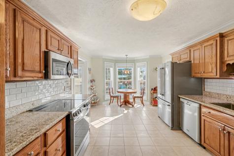 1002 Roland Court Cottontown TN 37048