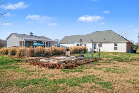 1002 Roland Court Cottontown TN 37048