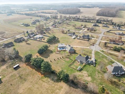 1002 Roland Court Cottontown TN 37048