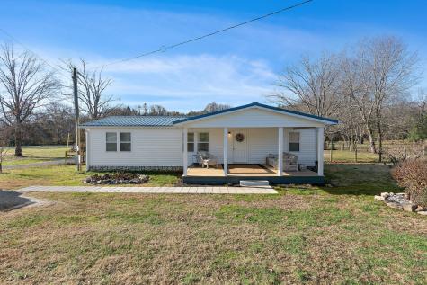 141 Mount Vernon Road Bethpage TN 37022