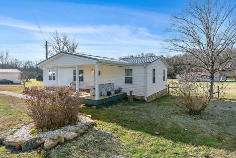141 Mount Vernon Road Bethpage TN 37022