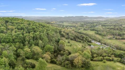 1036 Locke Creek Road Readyville TN 37149