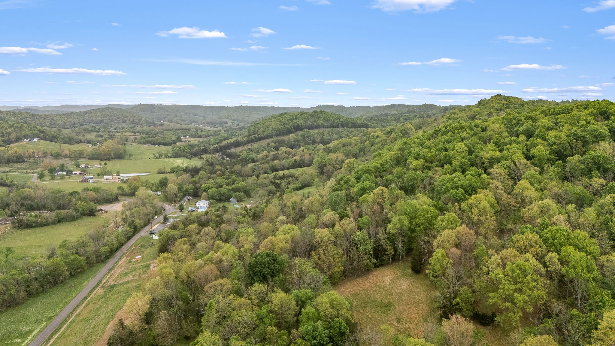 1036 Locke Creek Road Readyville TN 37149