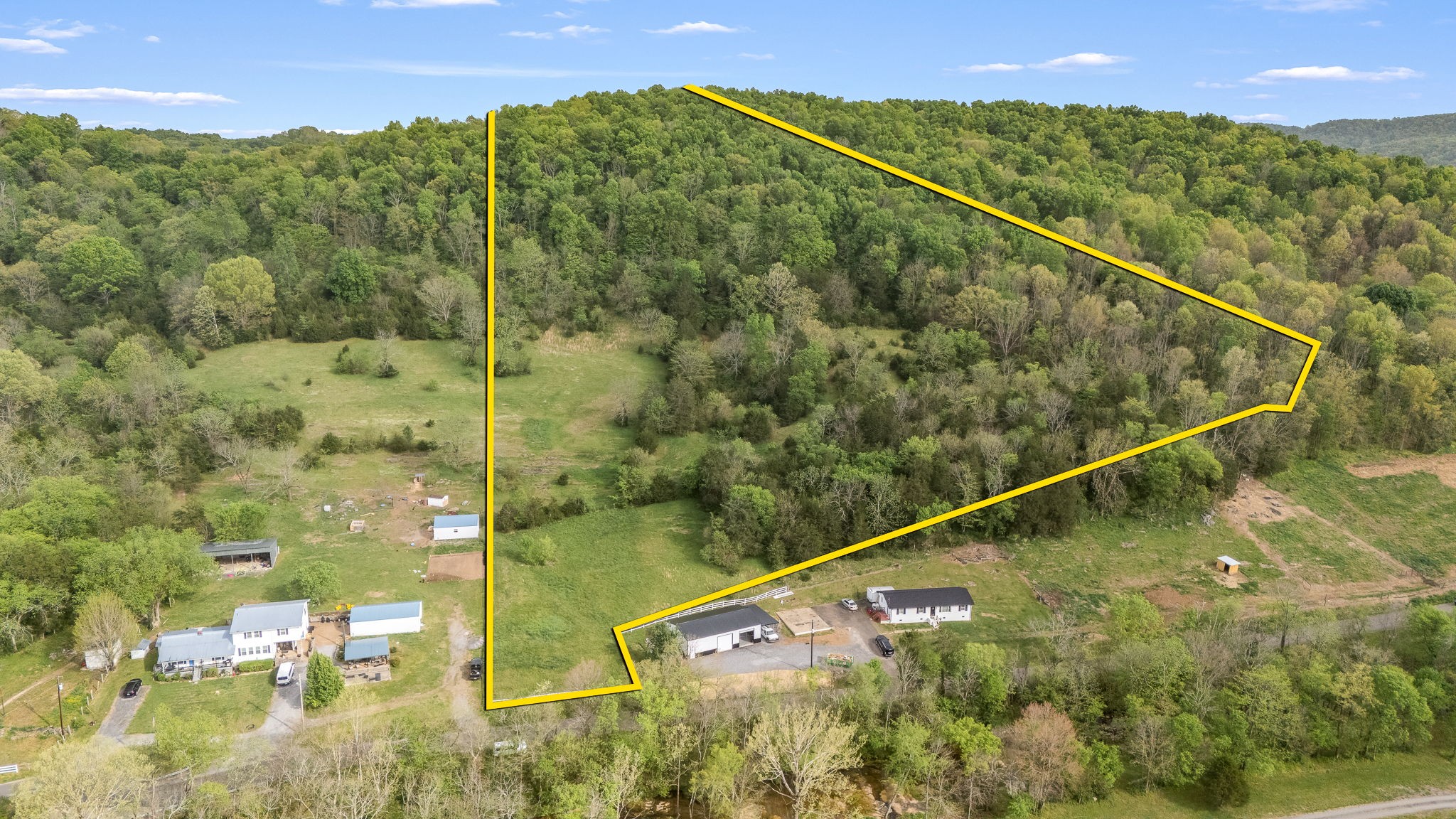 1036 Locke Creek Road Readyville TN 37149