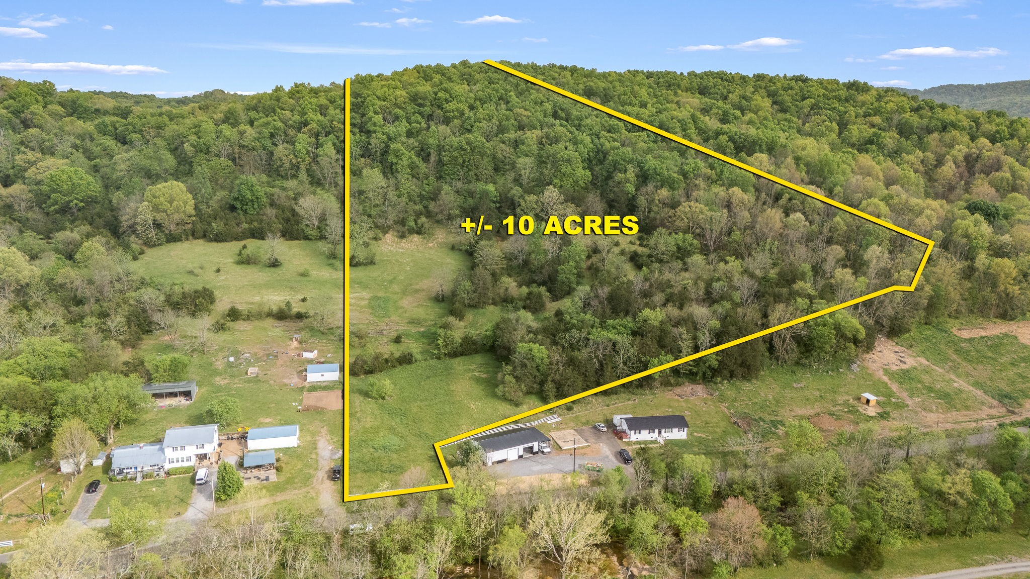1036 Locke Creek Road Readyville TN 37149