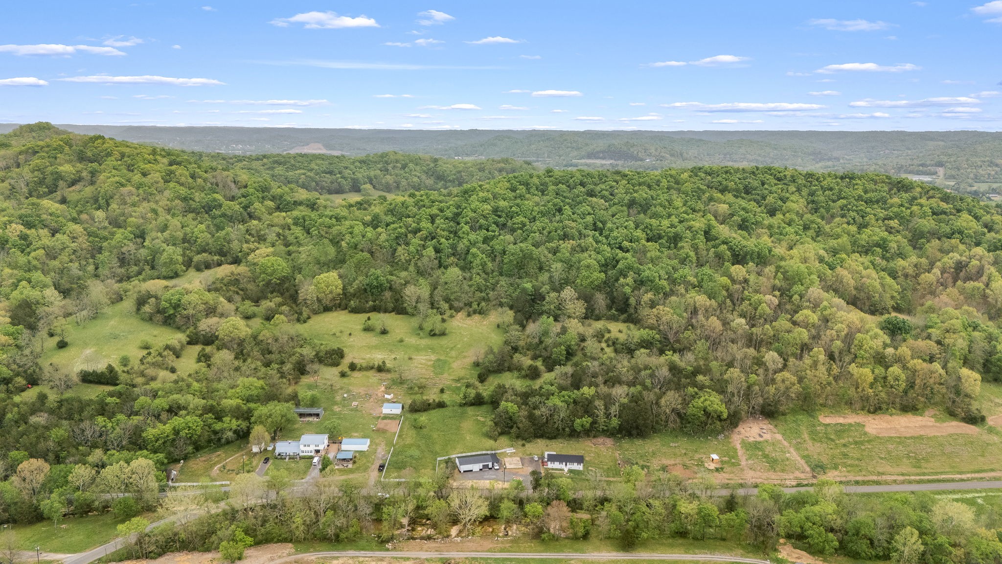 1036 Locke Creek Road Readyville TN 37149