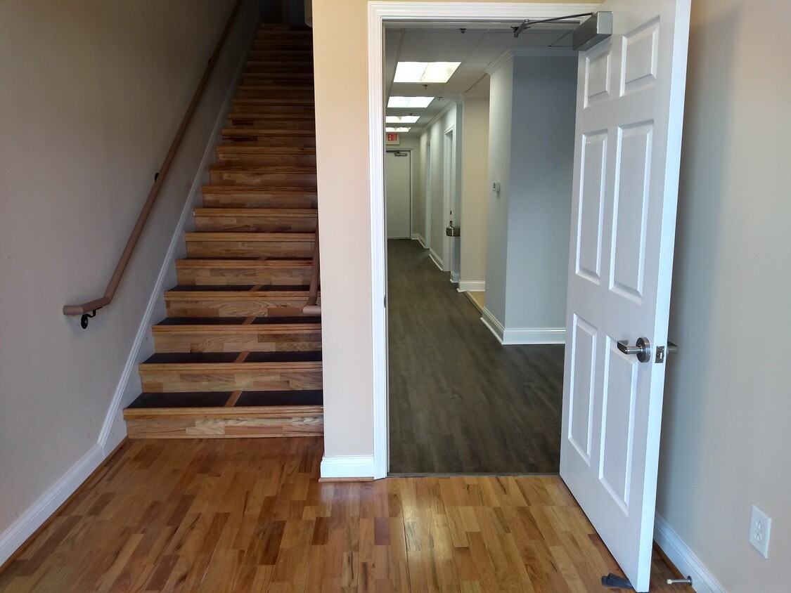 311 S Royal Oaks Blvd, SE Franklin TN 37064
