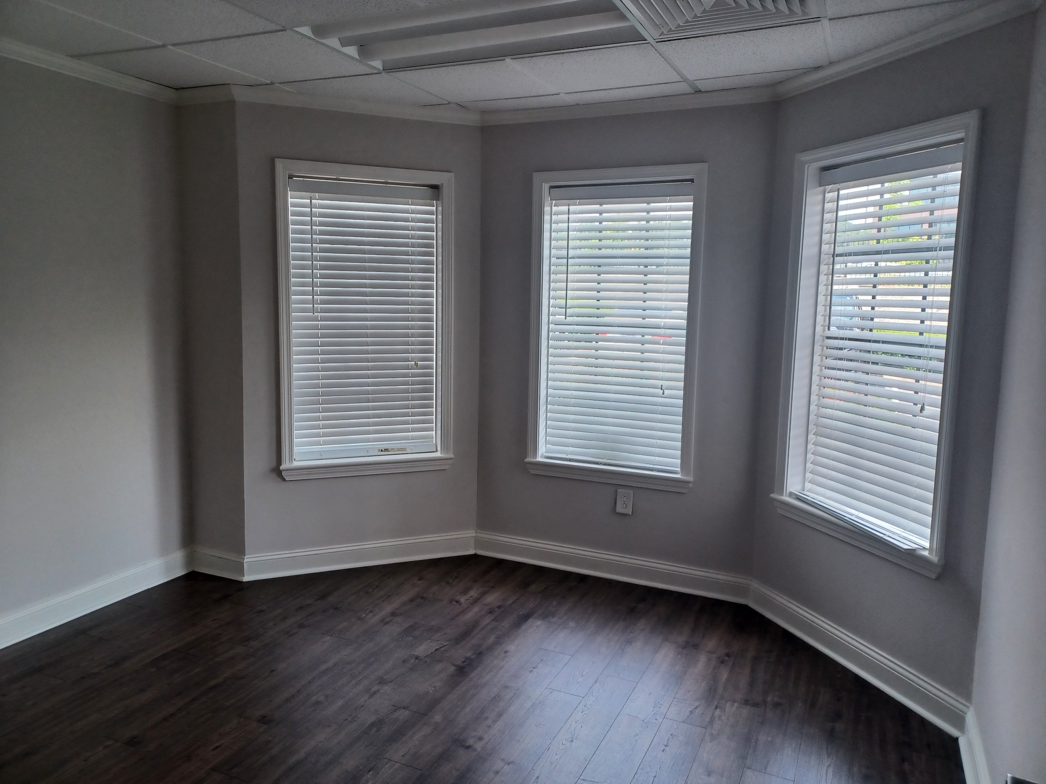 311 S Royal Oaks Blvd, SE Franklin TN 37064