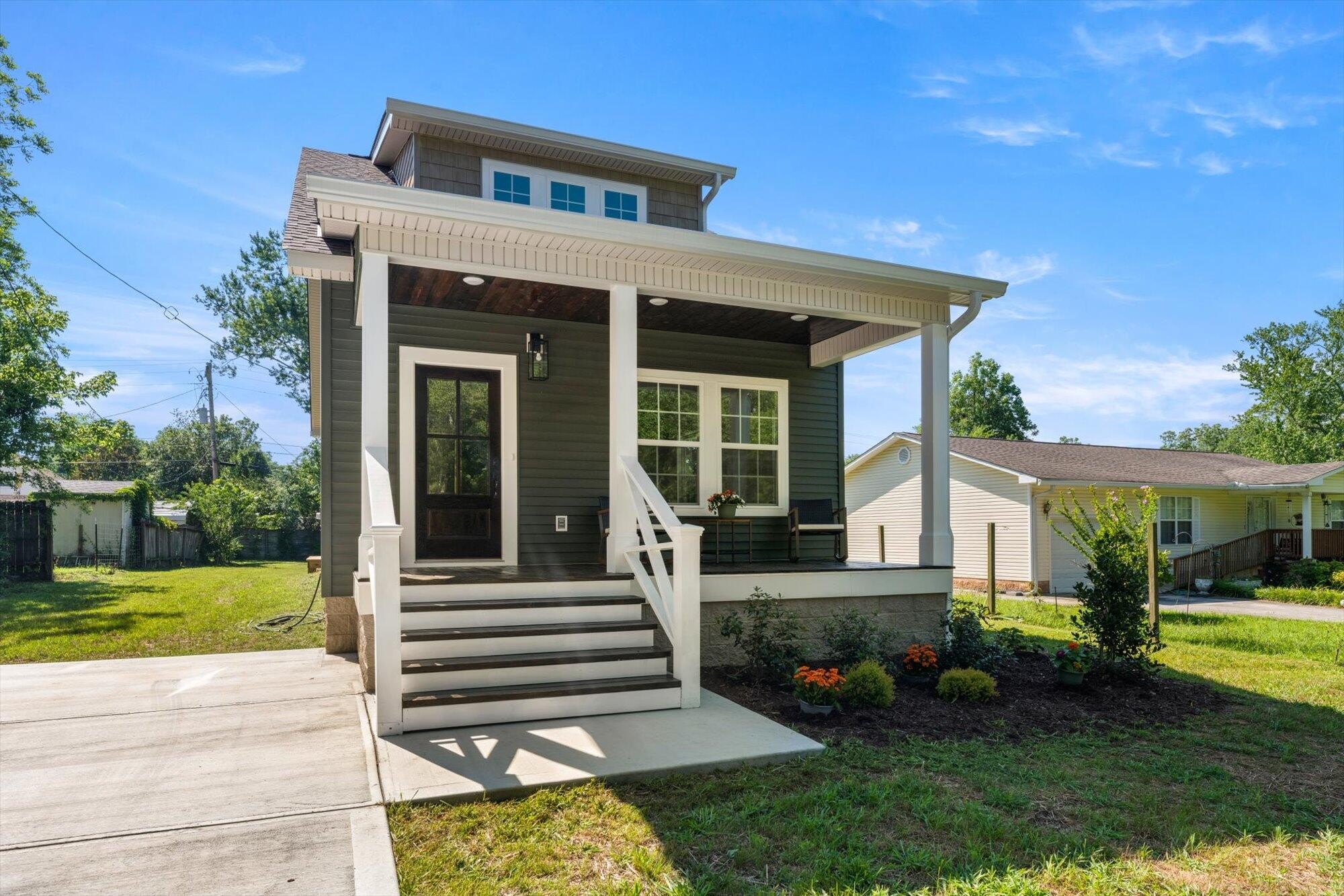 911 Indiana Avenue Etowah TN 37331