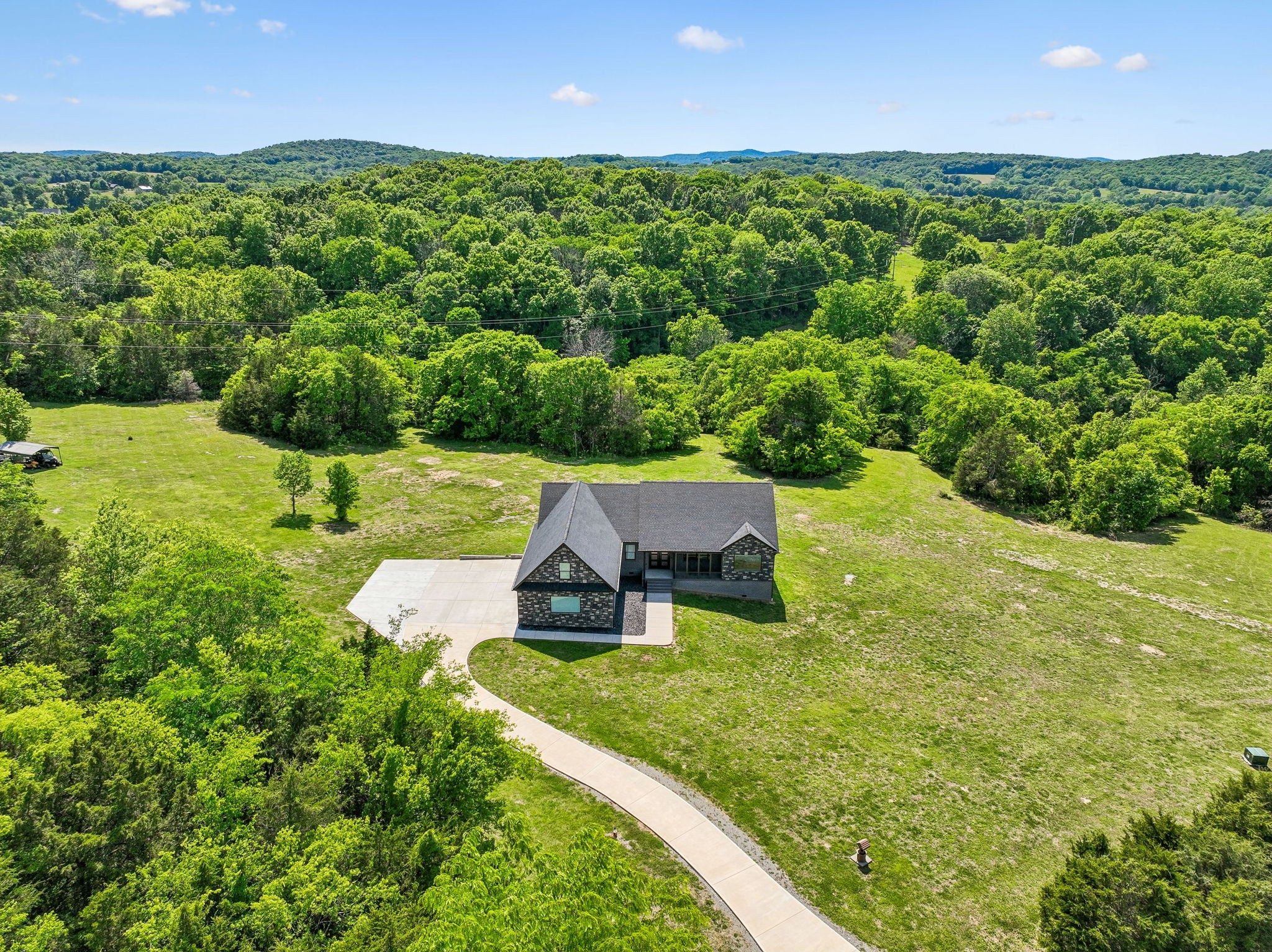 2064 Roberts Road Watertown TN 37184