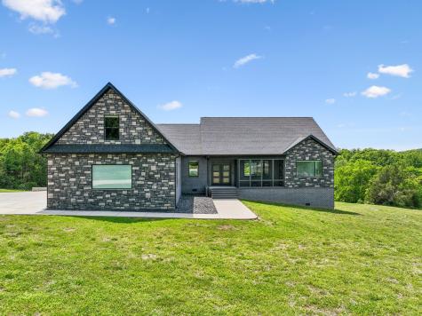 2064 Roberts Road Watertown TN 37184
