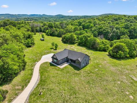2064 Roberts Road Watertown TN 37184
