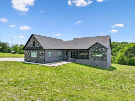 2064 Roberts Road Watertown TN 37184
