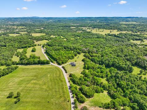 2064 Roberts Road Watertown TN 37184
