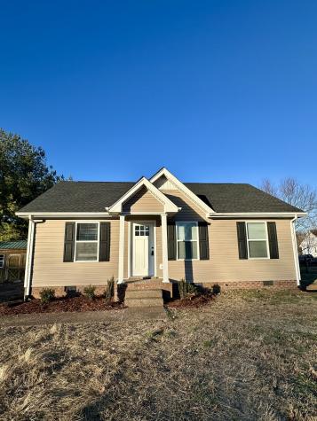 208 Derek Court Portland TN 37148