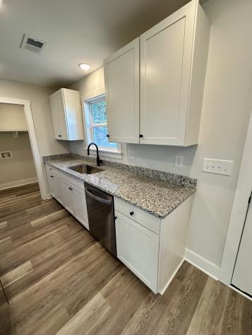 208 Derek Court Portland TN 37148