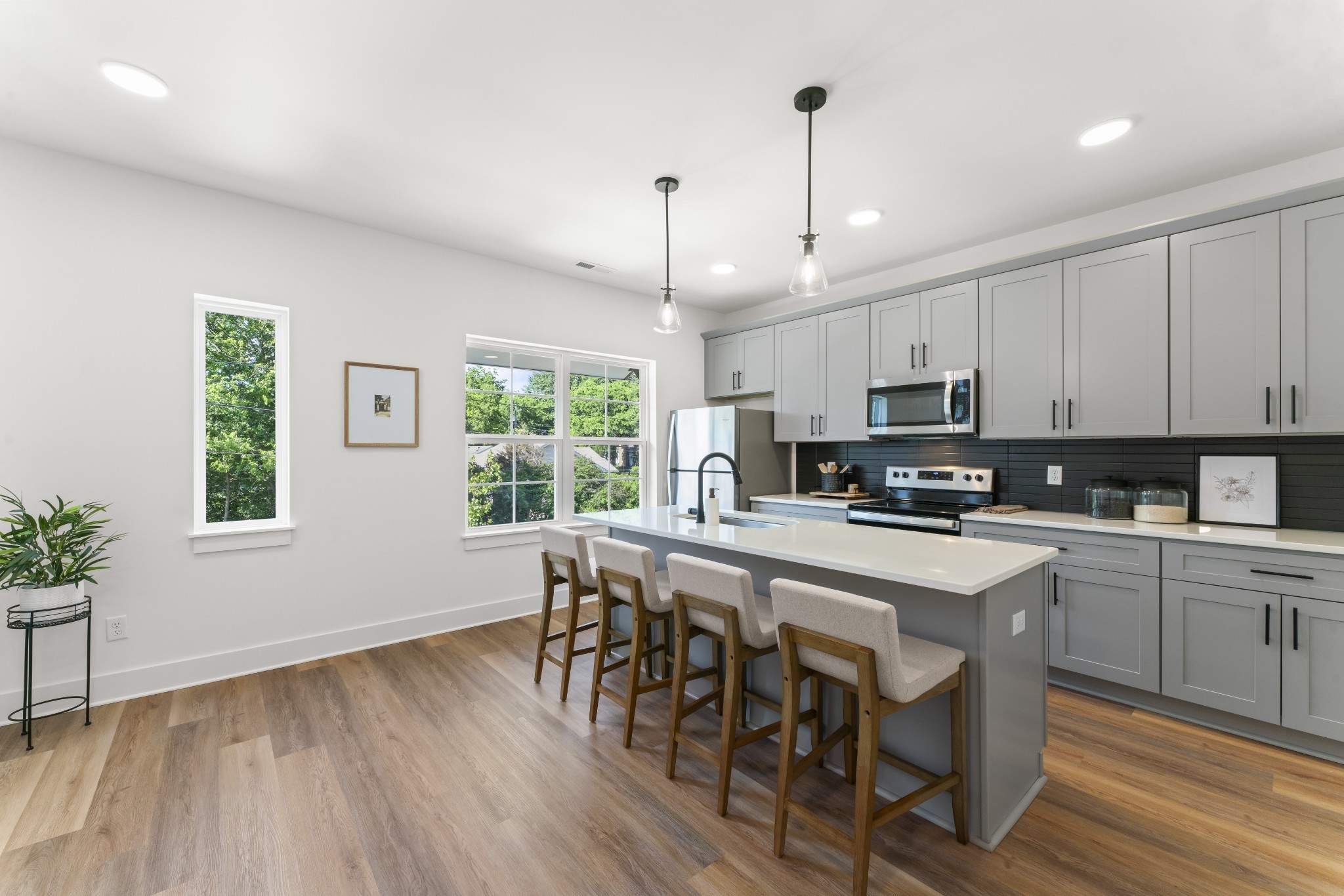700 N Dupont Avenue #402 Madison TN 37115