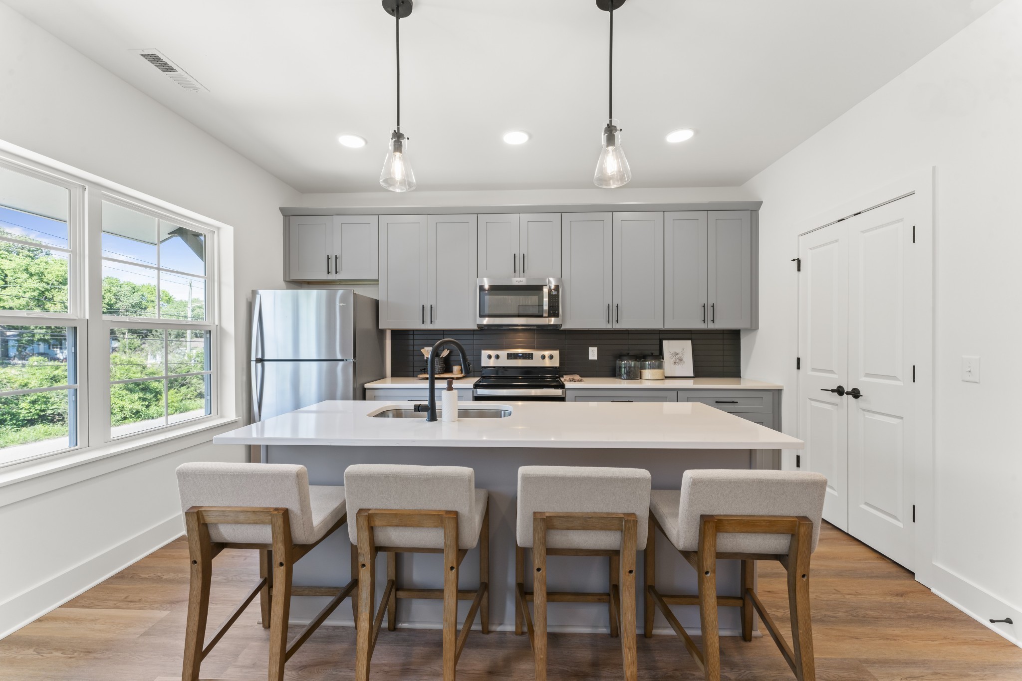 700 N Dupont Avenue #402 Madison TN 37115