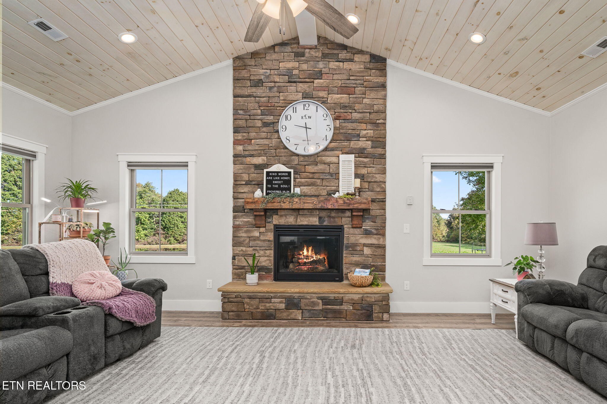 804 Linder Loop Crossville TN 38571