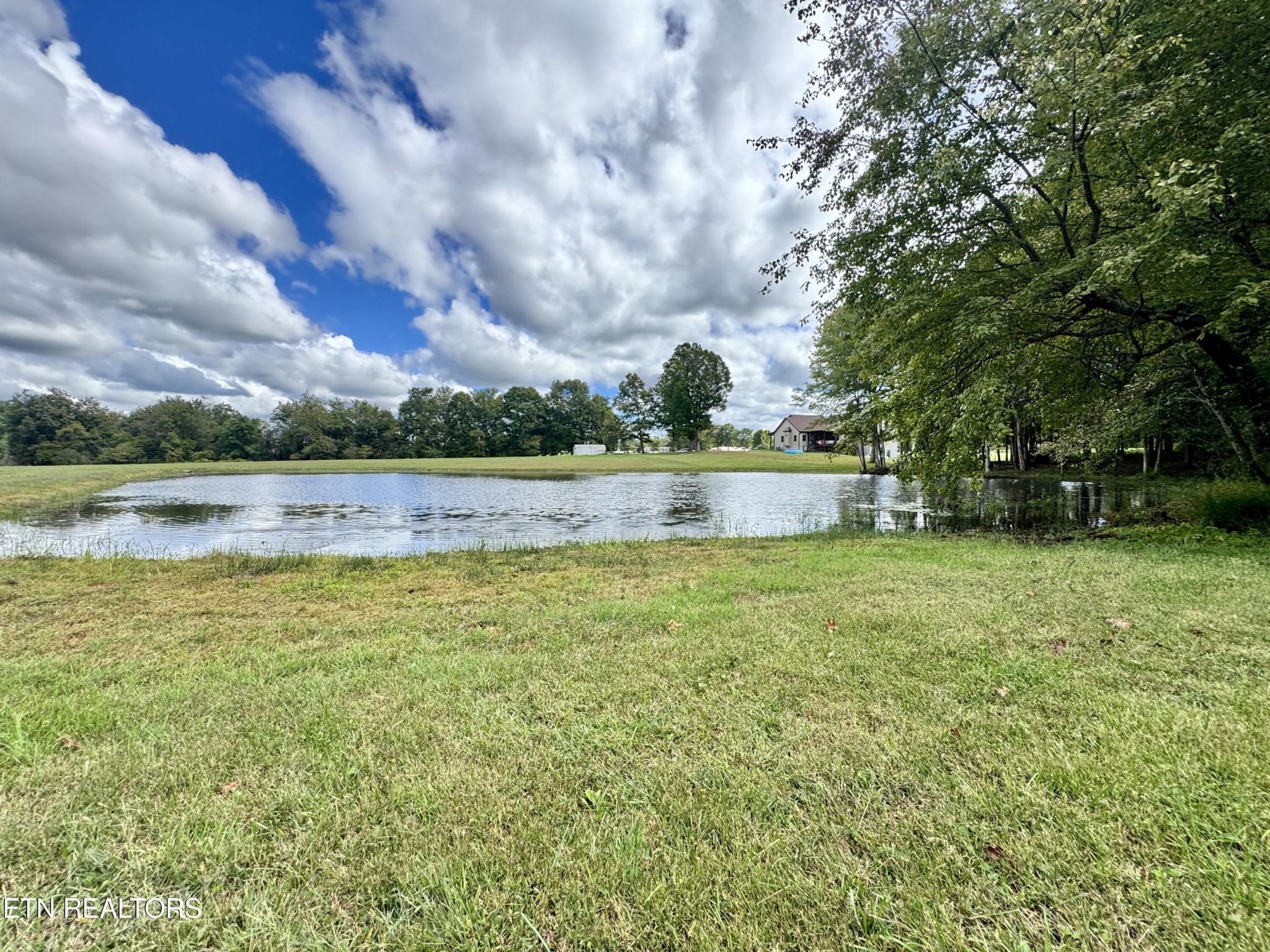 804 Linder Loop Crossville TN 38571