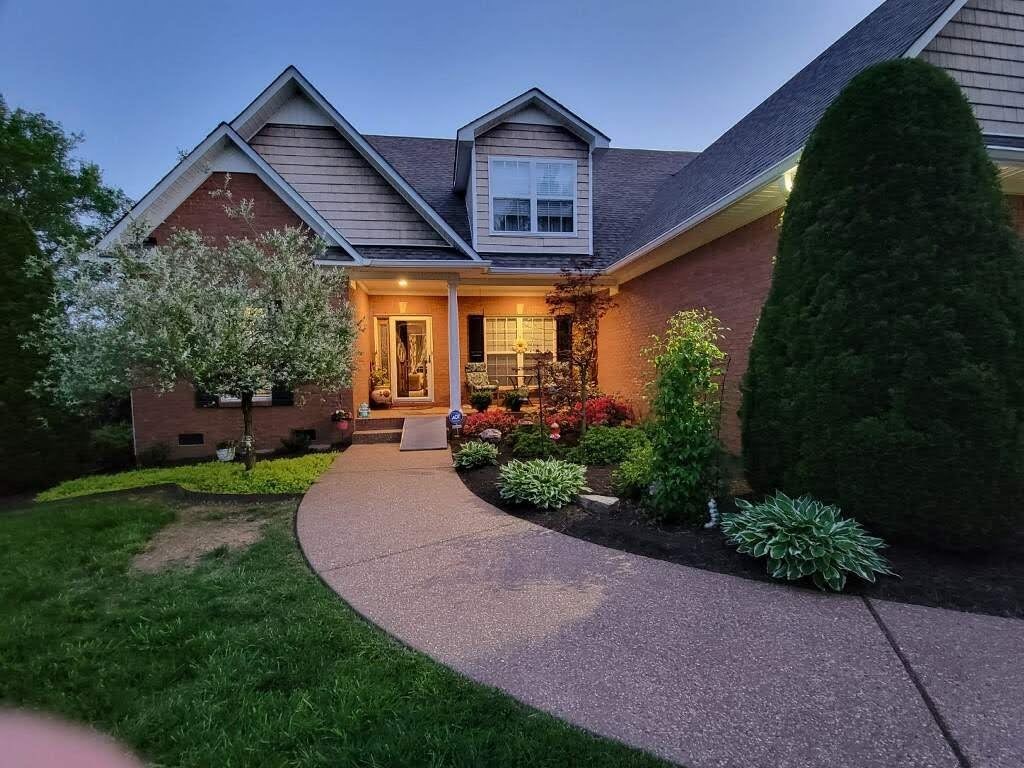1429 Charleston Lane Columbia TN 38401
