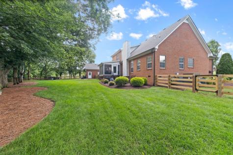 1429 Charleston Lane Columbia TN 38401