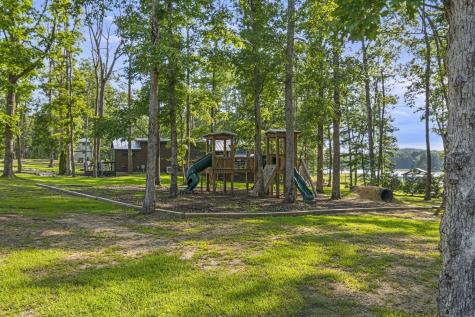232 Waters Edge Way Tracy City TN 37387