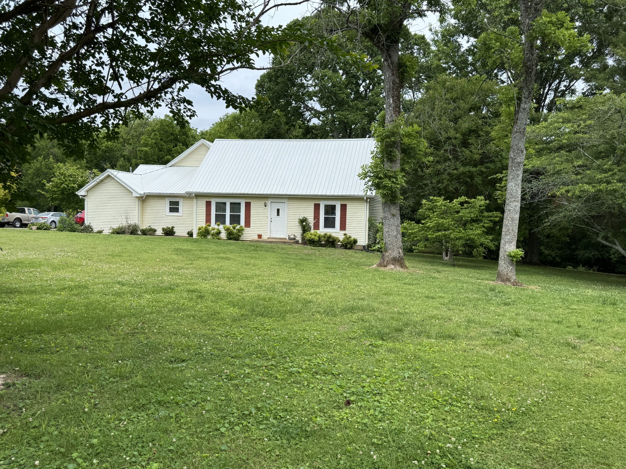 129 Oakland Drive Gallatin TN 37066