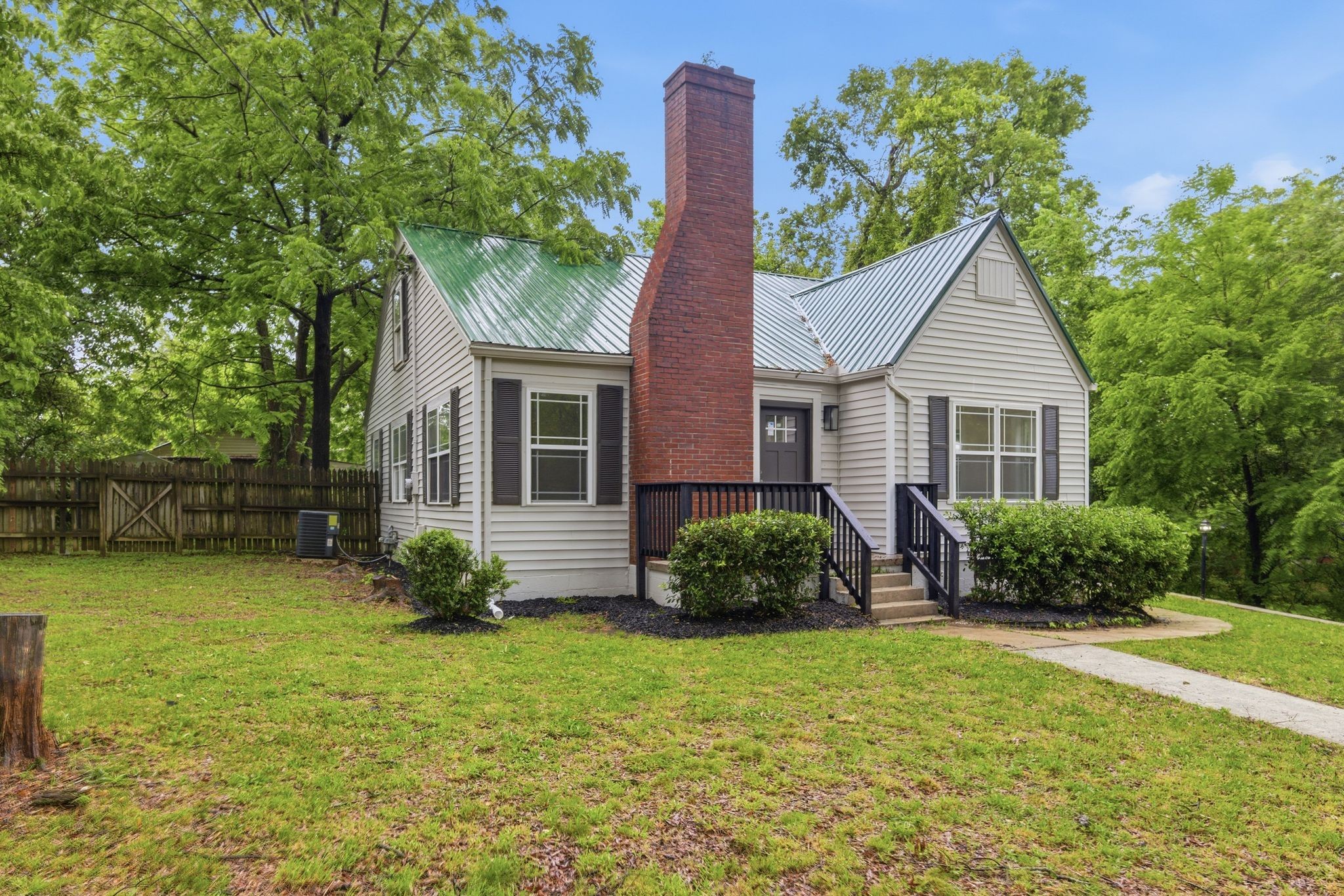 305 S Irwin Street Manchester TN 37355