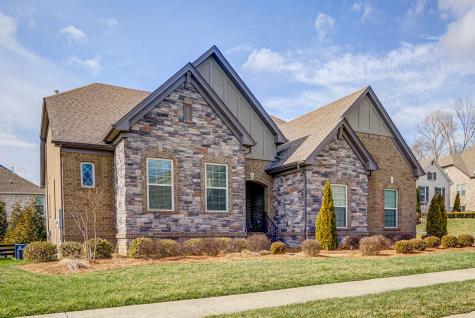 105 N Malayna Drive Hendersonville TN 37075