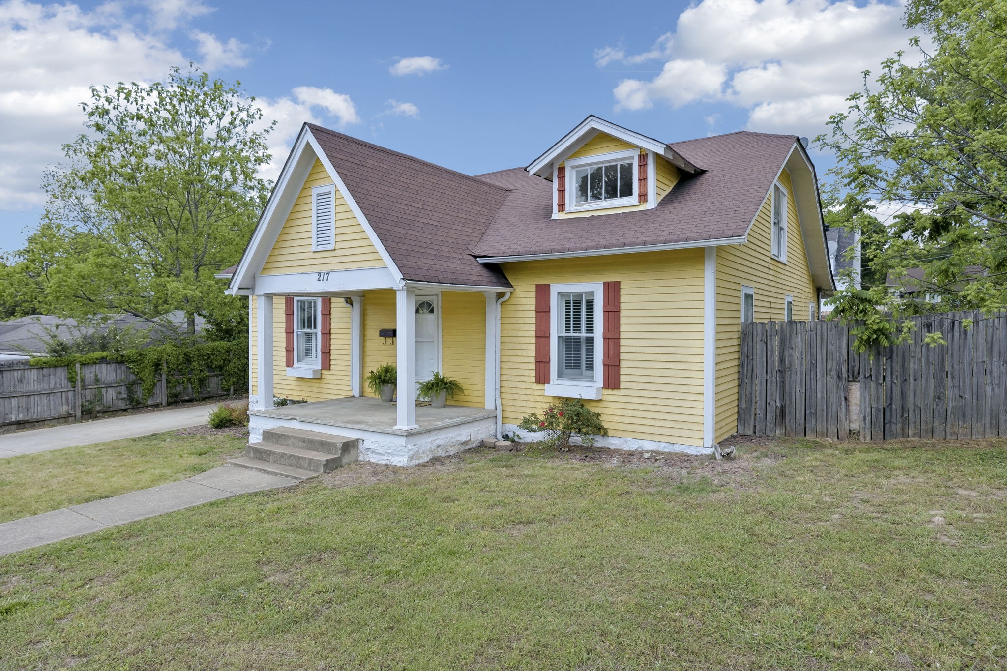 217 College Ave, E Carthage TN 37030