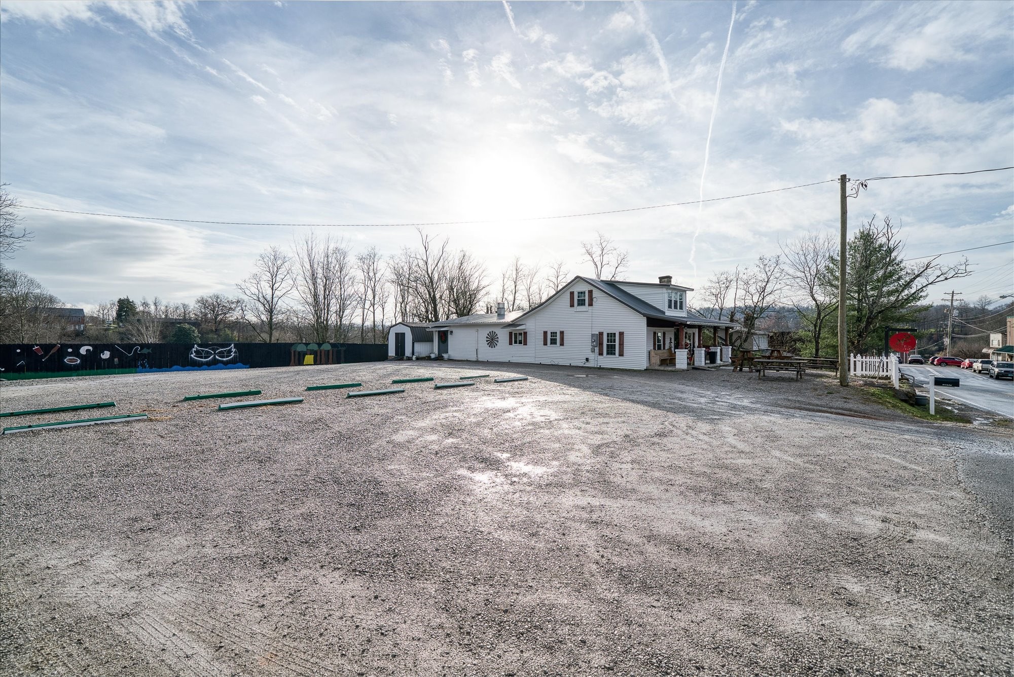 104 N Main Street Byrdstown TN 38549