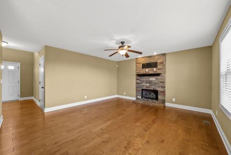 2318 Button Drive Clarksville TN 37040
