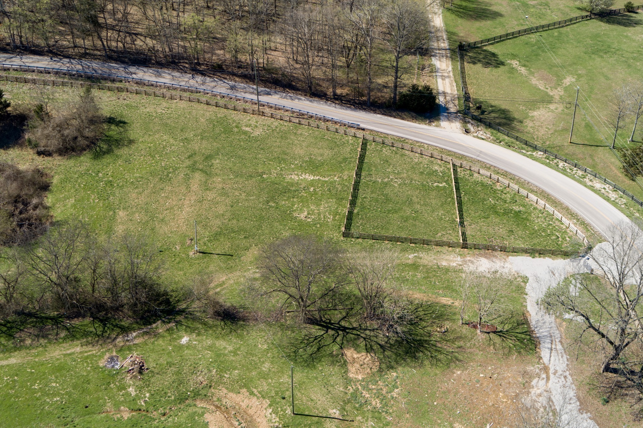 6876 Giles Hill Road College Grove TN 37046