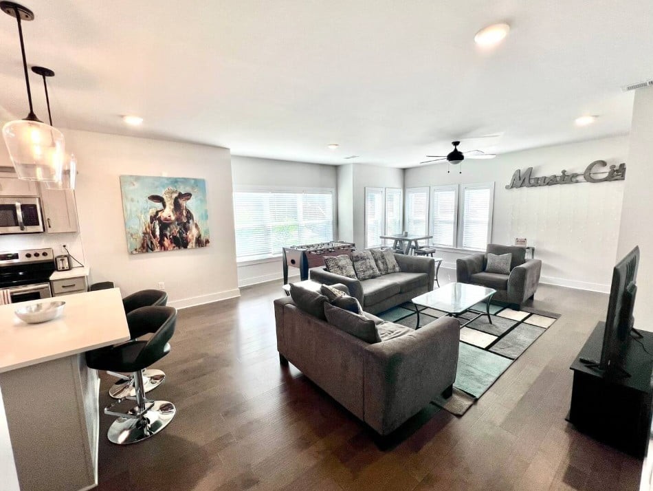 450 Glastonbury Road Nashville TN 37217